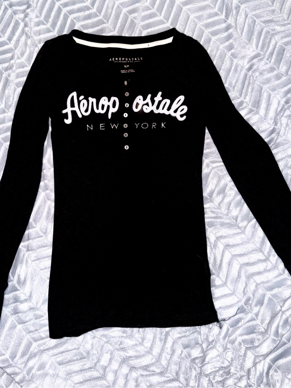 Vintage 2015 Aeropostale Ribbed Long Sleeve Henley Top Small
